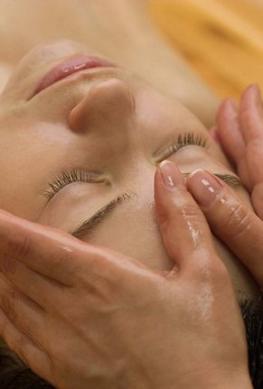 detox_cleanse_ayurvedic face massage